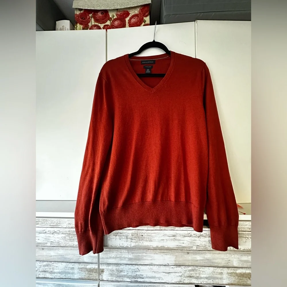 🧥 Banana Republic Luxury Blend V-Neck Sweater Men’s Medium Silk Cashmere Blend